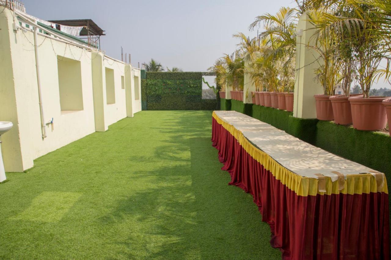 Oyo 11346 Hotel Tazz Odisha Bhubaneswar Exterior photo